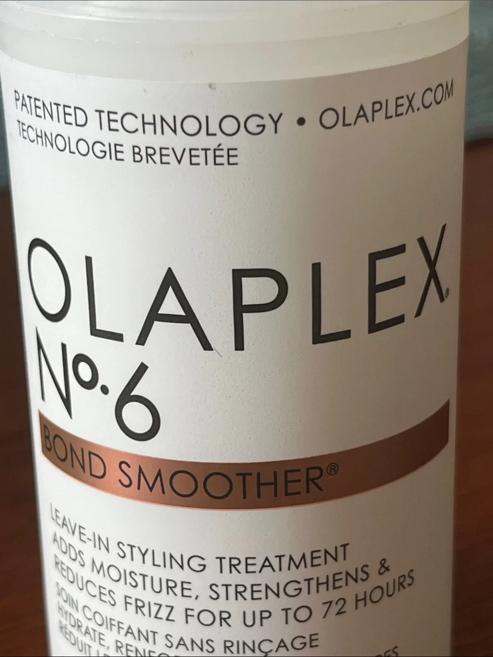 OLAPLEX No.6 Bond Smoother — White & Brown Accent